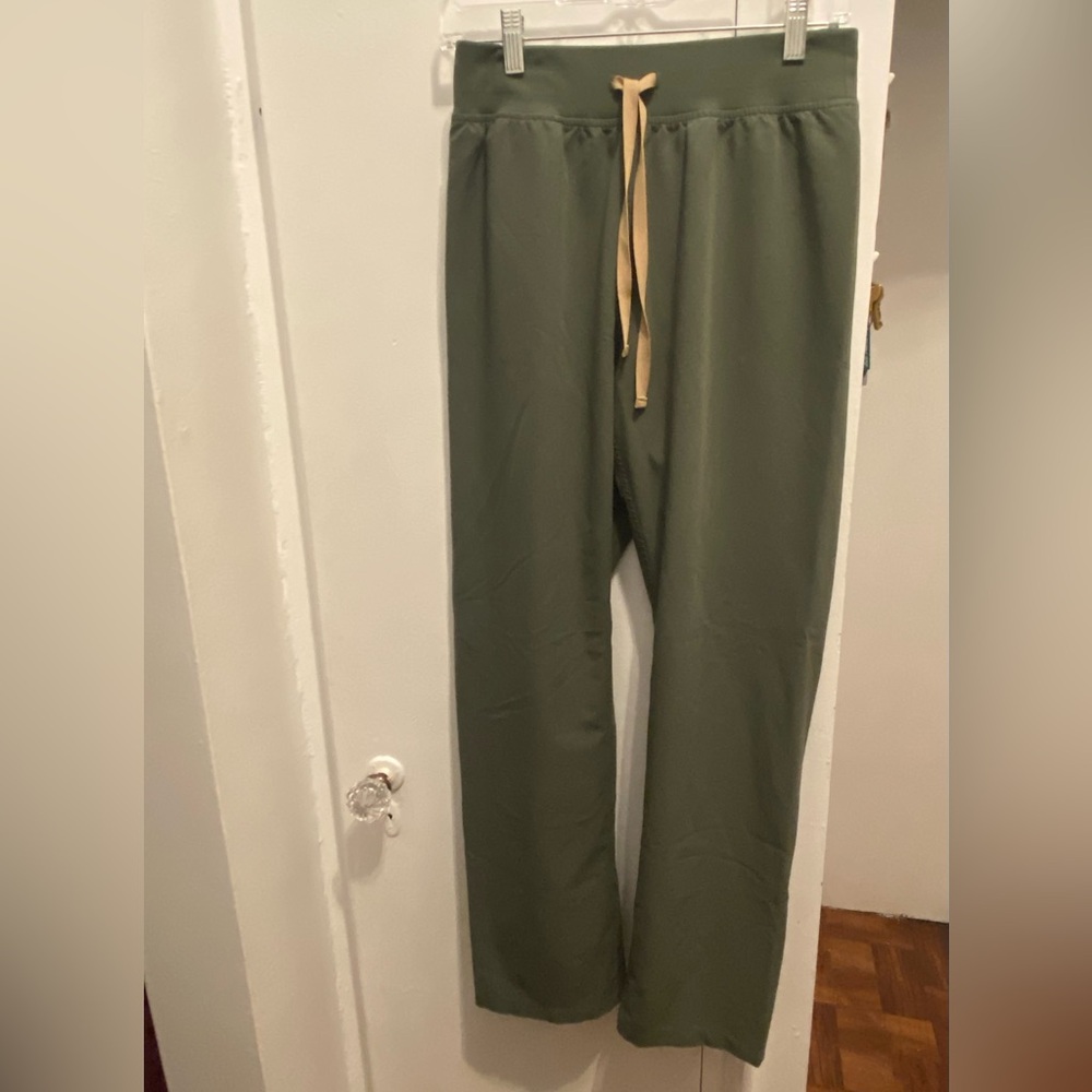 Figs High Waisted Livingston Basic Scrub Pants, Size Small